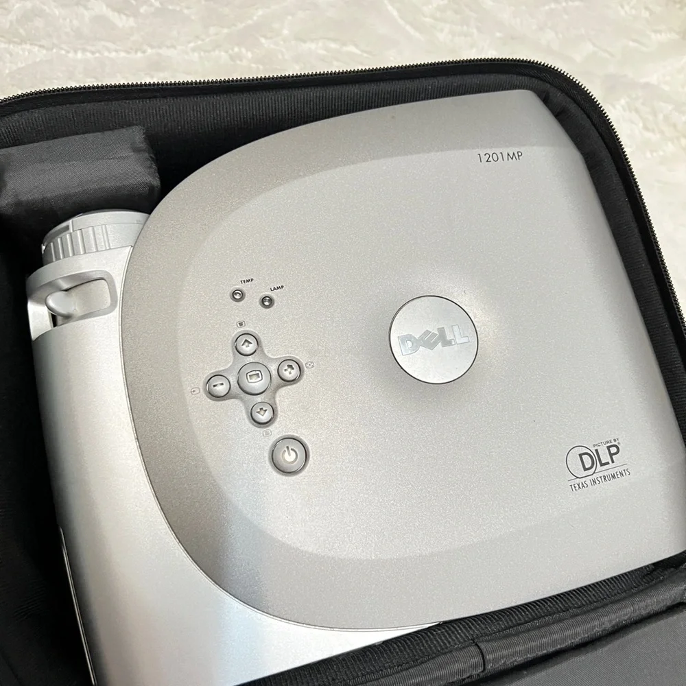 Dell projector and case
